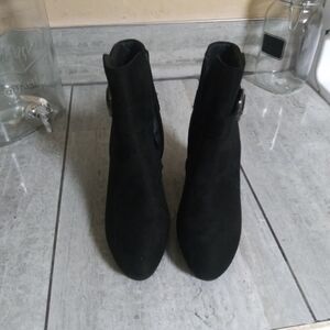 Females boots